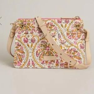 Spartina 449 Carrie Crossbody Pepper Hall
